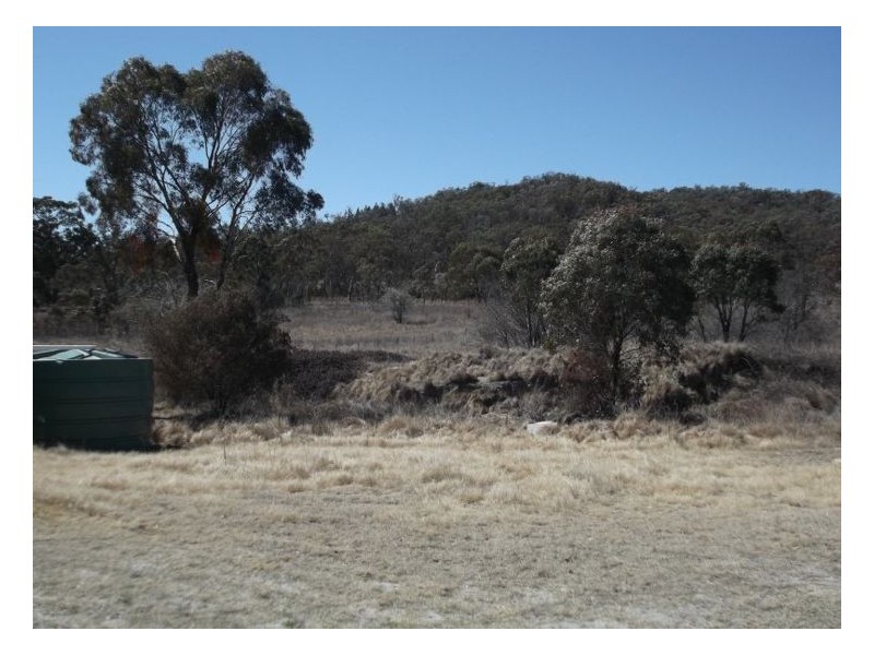 27675 New England Highway, Fletcher QLD 4381