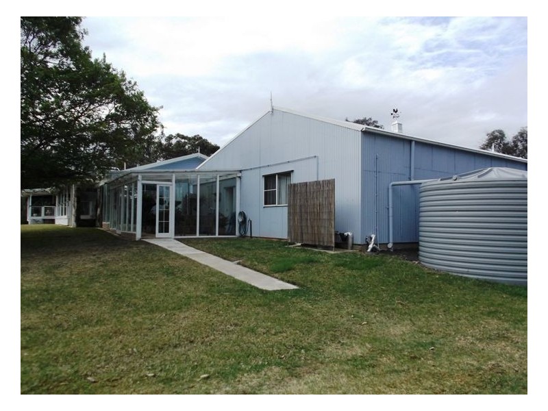 1047 Granite Belt Drive, Dalveen QLD 4374