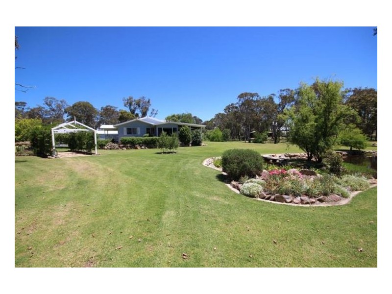 1047 Granite Belt Drive, Dalveen QLD 4374