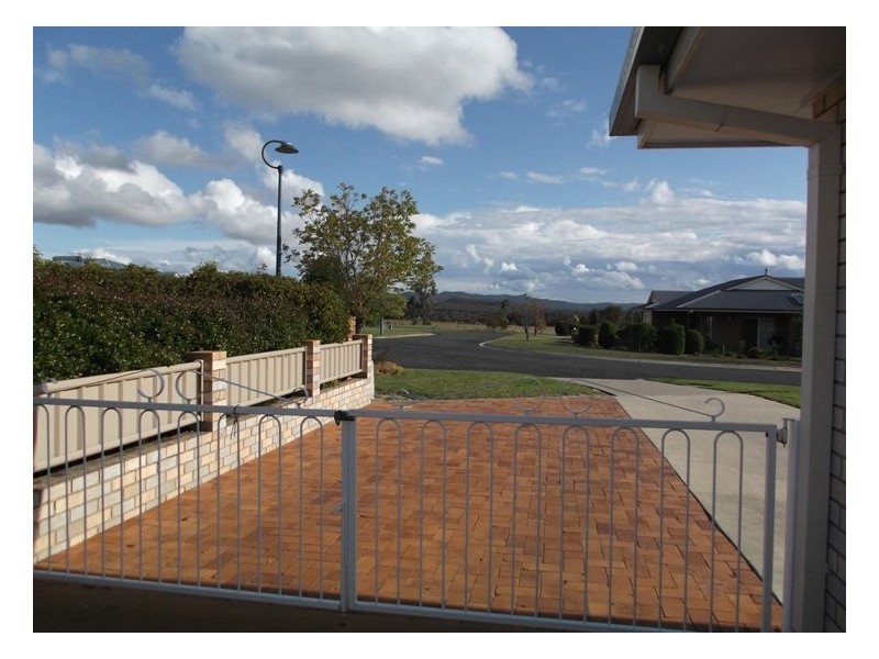 16 Torrisi Terrace, Stanthorpe QLD 4380