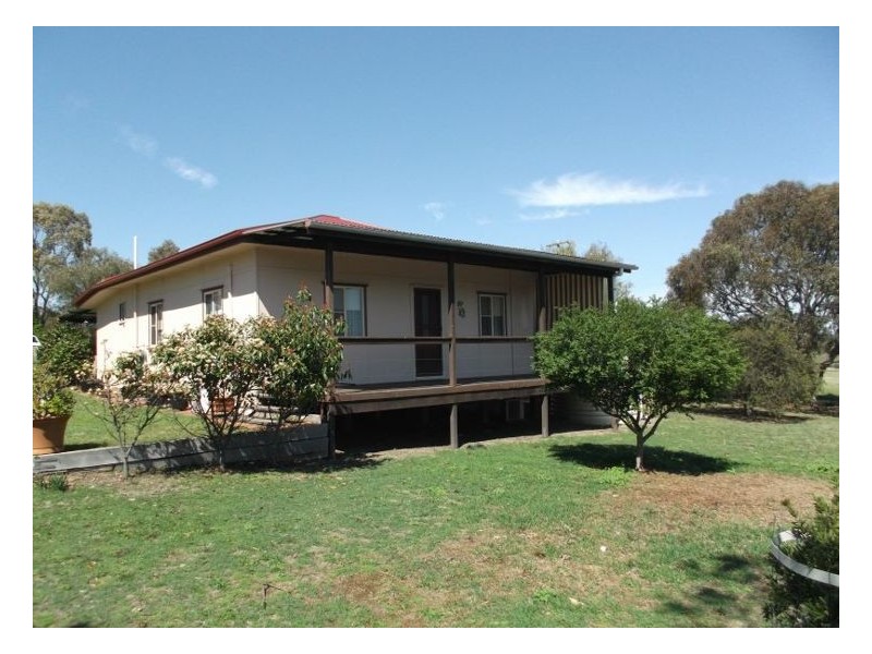 409 Whiskey Gully Road, Stanthorpe QLD 4380