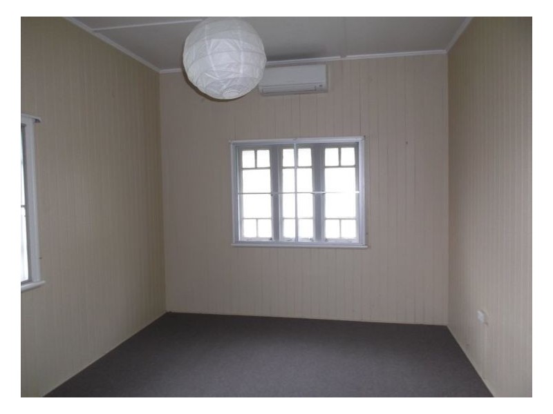 42 Short Street, Stanthorpe QLD 4380