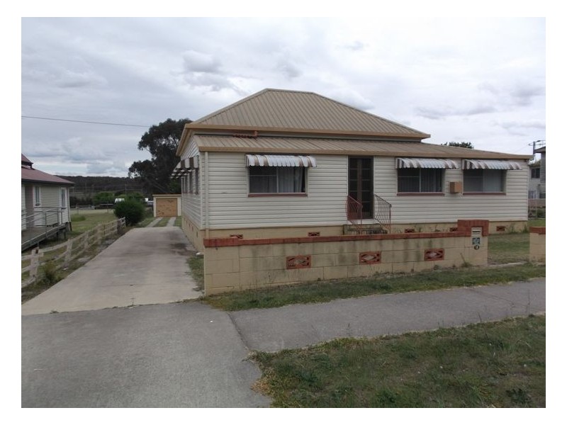 18 Connor Street, Stanthorpe QLD 4380