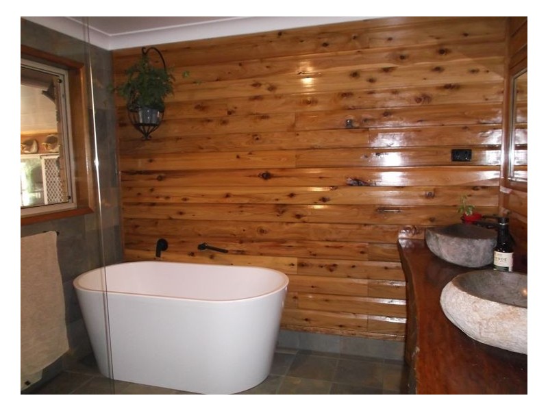 3 Pioneers Parade, Stanthorpe QLD 4380