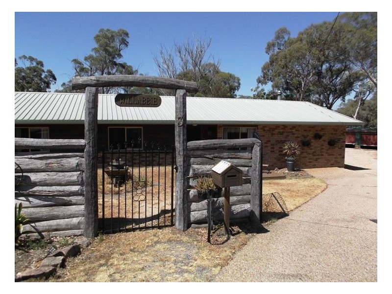 3 Pioneers Parade, Stanthorpe QLD 4380