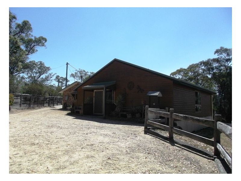3 Pioneers Parade, Stanthorpe QLD 4380
