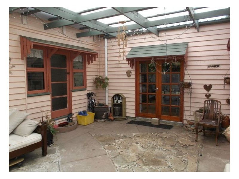 6 Garden Street, Stanthorpe QLD 4380