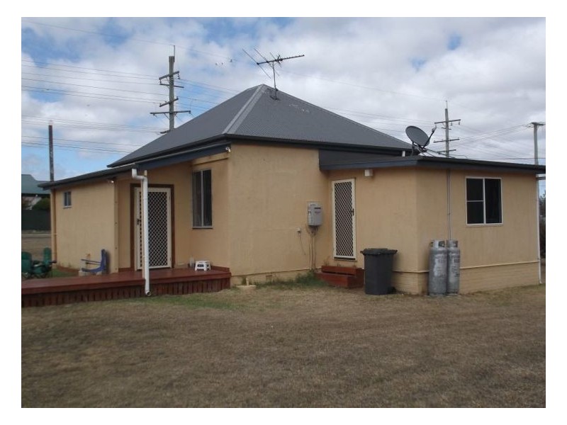 19 Marsh Street, Stanthorpe QLD 4380