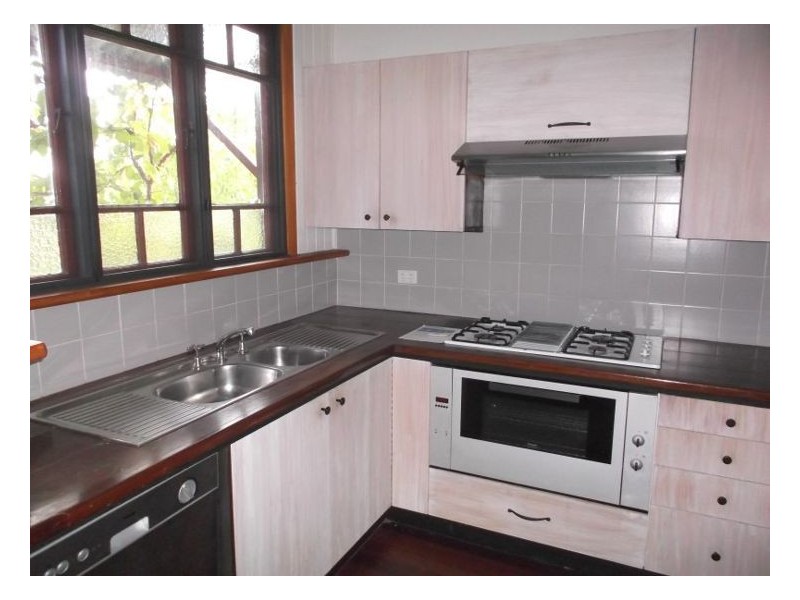 19 Wolfram Street, Stanthorpe QLD 4380