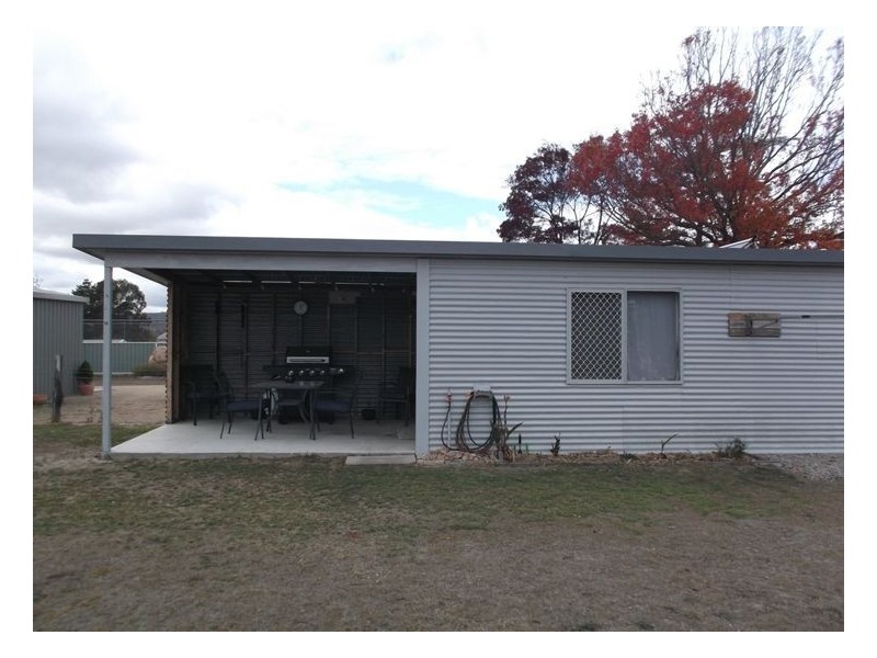 8 Jardine Street, Stanthorpe QLD 4380