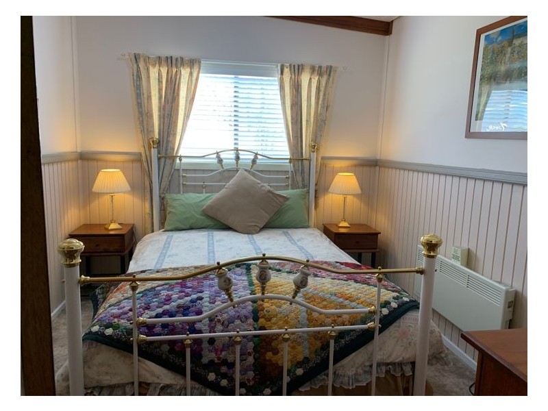 311 Stabiles Road, Glen Aplin QLD 4381