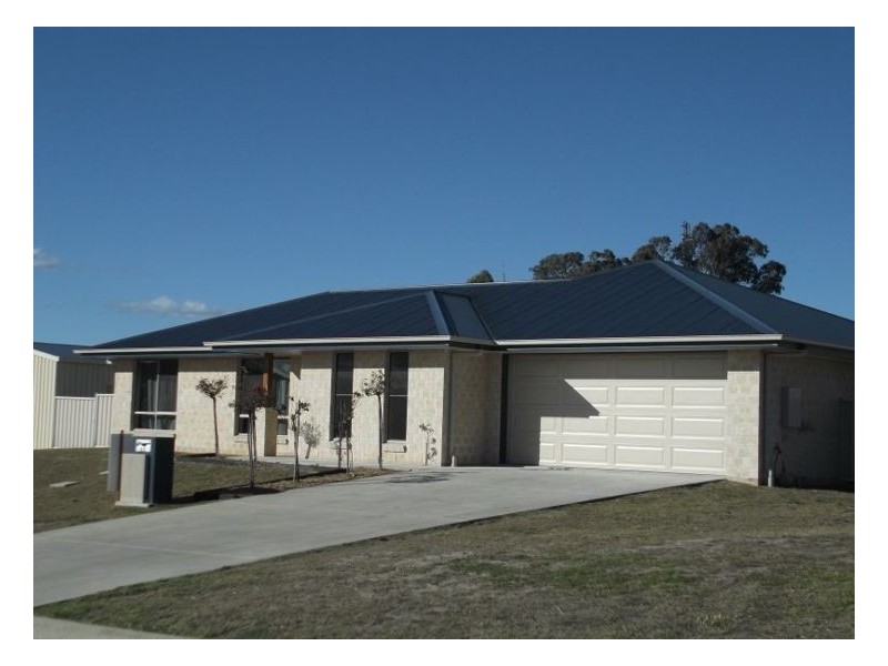 23 Barton Street, Stanthorpe QLD 4380