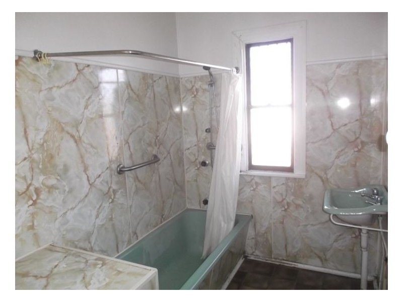 5 McGlew Street, Stanthorpe QLD 4380