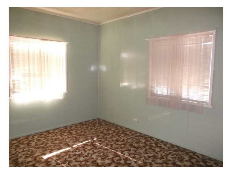 5 McGlew Street, Stanthorpe QLD 4380