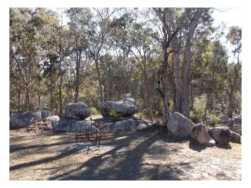 109 Old Caves Road, Applethorpe QLD 4378