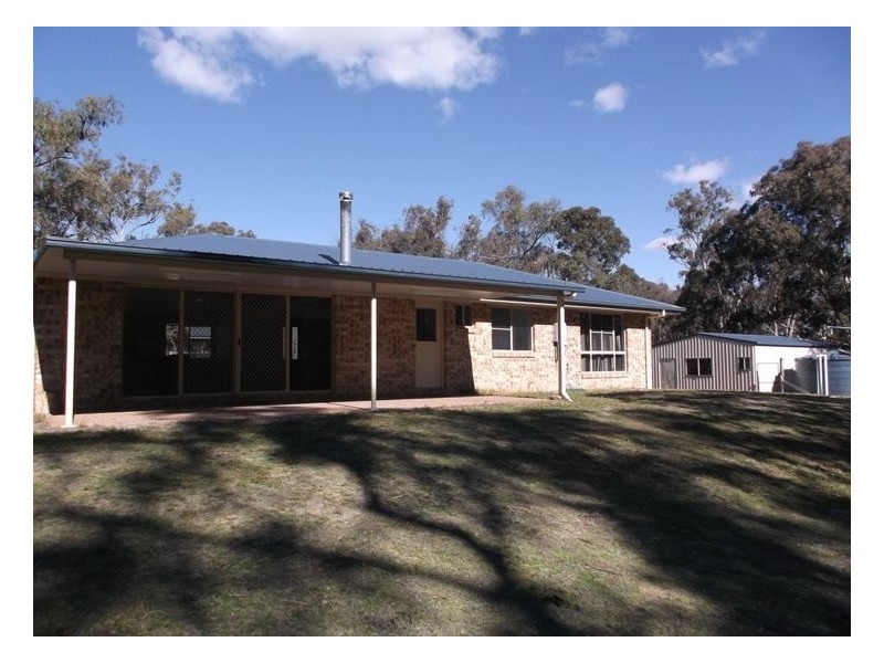 109 Old Caves Road, Applethorpe QLD 4378