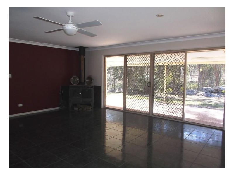 109 Old Caves Road, Applethorpe QLD 4378
