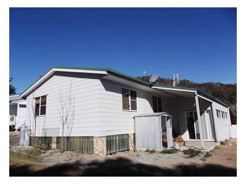 2B Ruby Street, Stanthorpe QLD 4380
