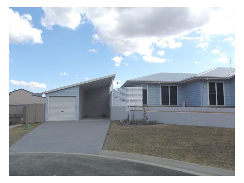 13 Pavilion Drive, Stanthorpe QLD 4380