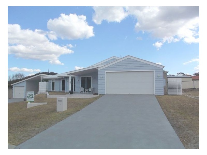 13 Pavilion Drive, Stanthorpe QLD 4380