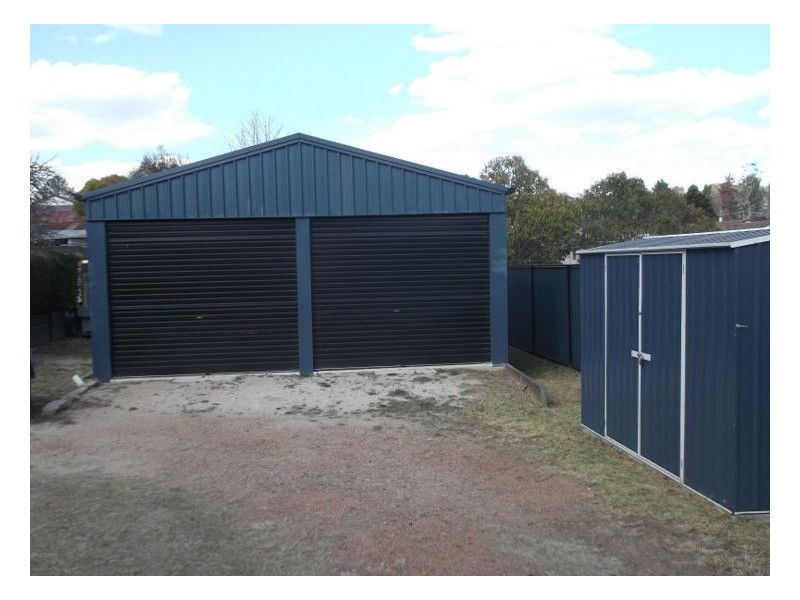 27 Brock Avenue, Stanthorpe QLD 4380