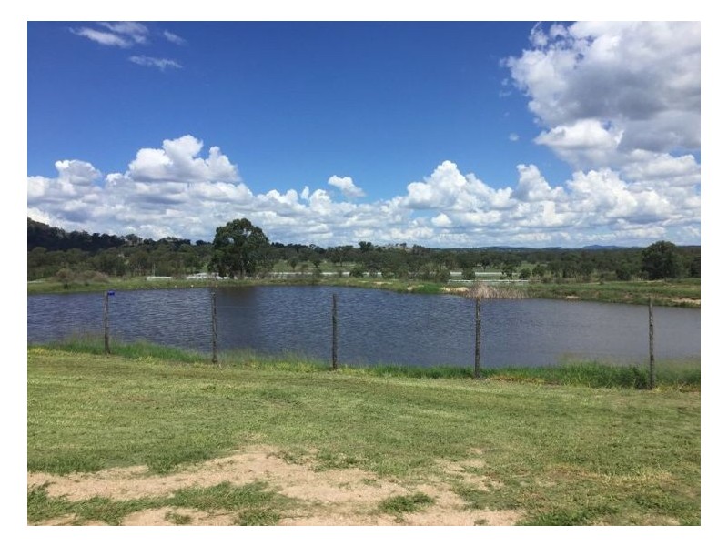 221 Old Wallangarra Road, Wyberba QLD 4382