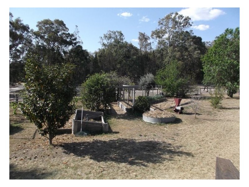 199 Browns Lane, Stanthorpe QLD 4380