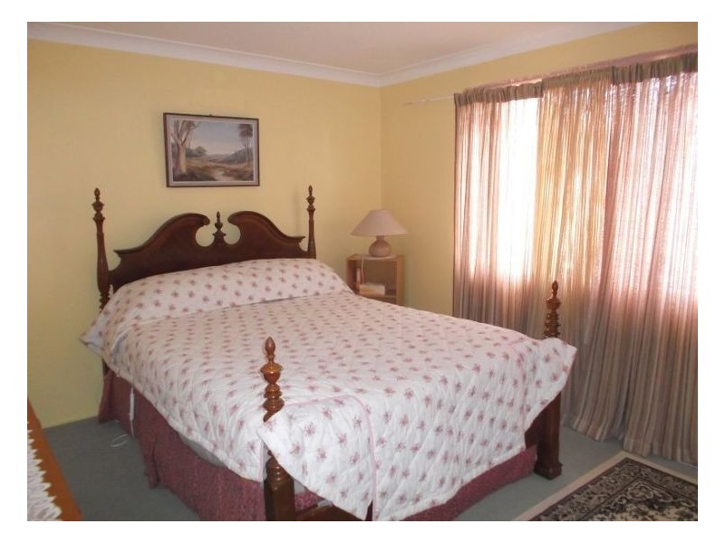 46 Calvert Road, Glen Aplin QLD 4381