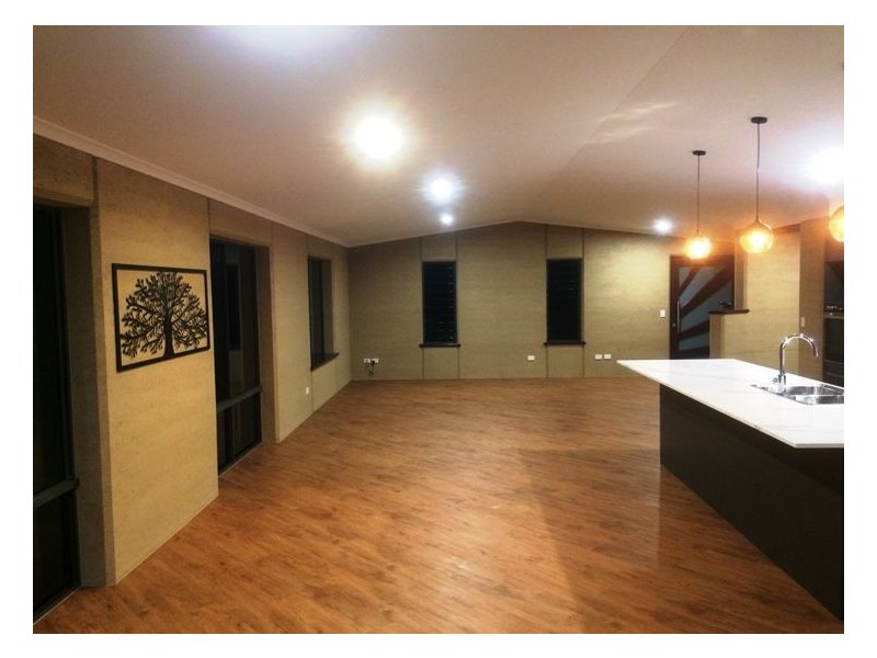 10 Sanderson Road, Glen Aplin QLD 4381