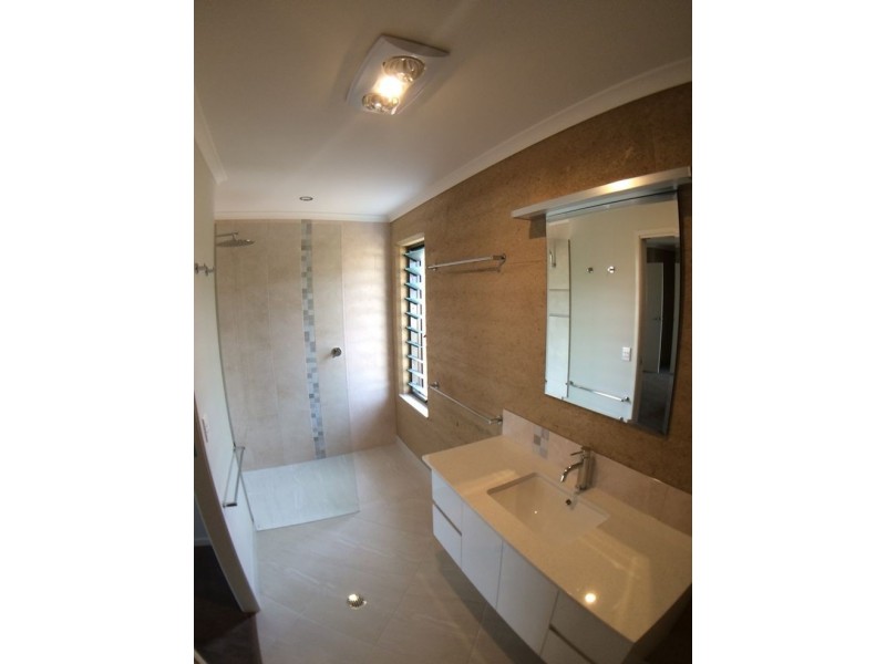 10 Sanderson Road, Glen Aplin QLD 4381