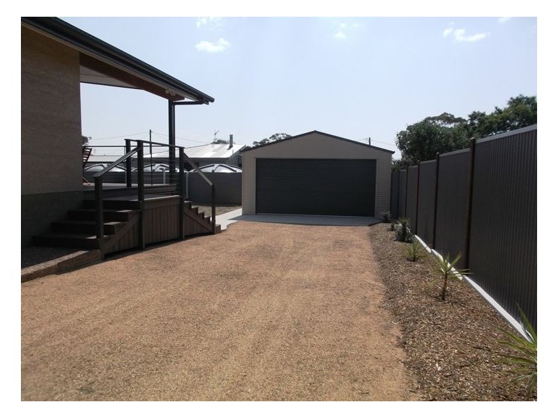 10 Sanderson Road, Glen Aplin QLD 4381