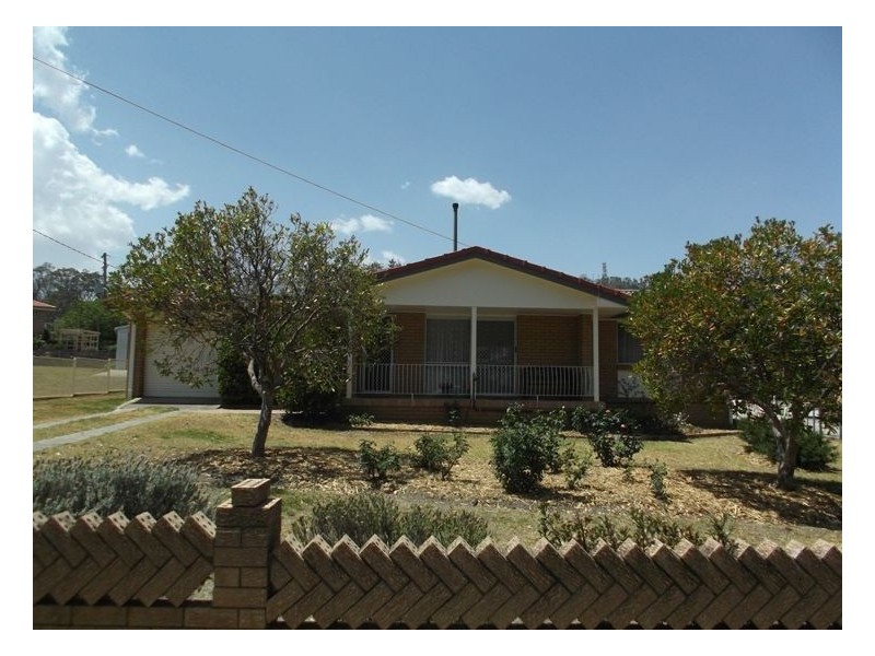 41 Brock Avenue, Stanthorpe QLD 4380
