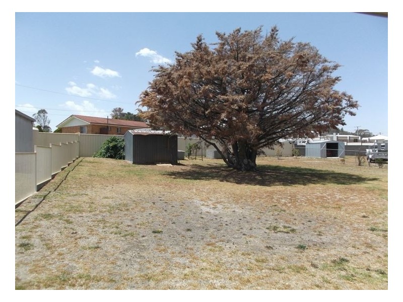 41 Brock Avenue, Stanthorpe QLD 4380