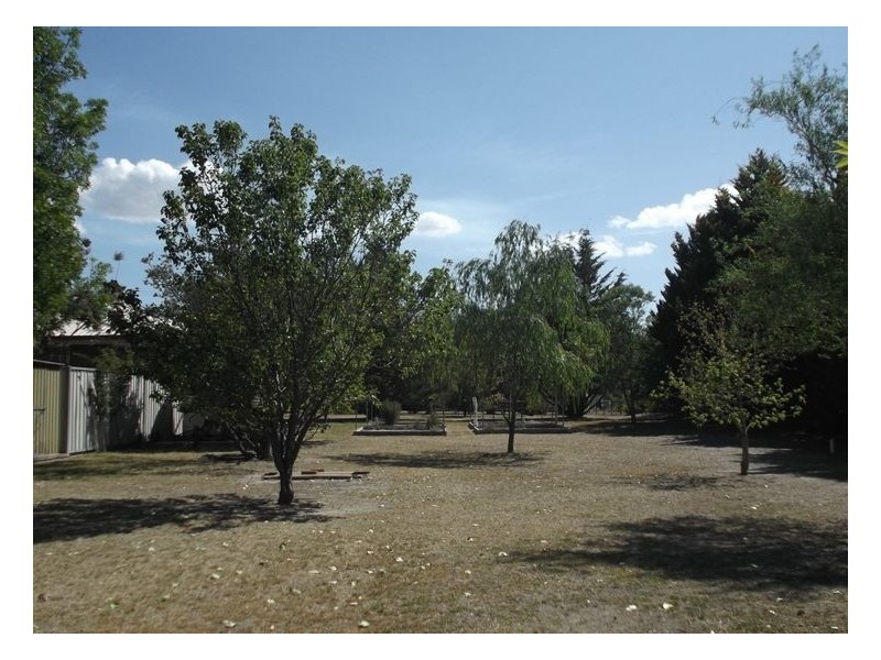 58 Sugarloaf Road, Stanthorpe QLD 4380
