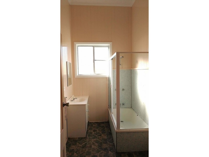 2/8 Francis Street, Stanthorpe QLD 4380