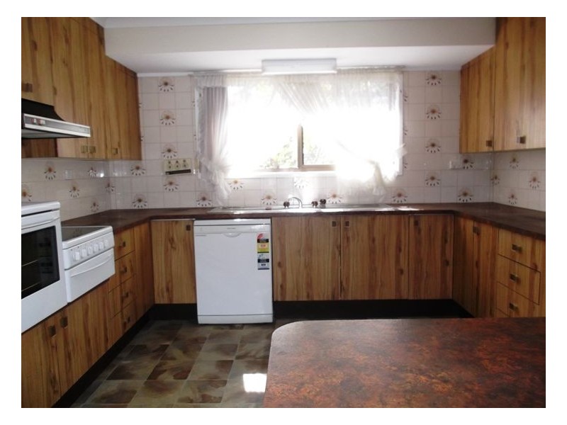 9 Wattle Court, Stanthorpe QLD 4380