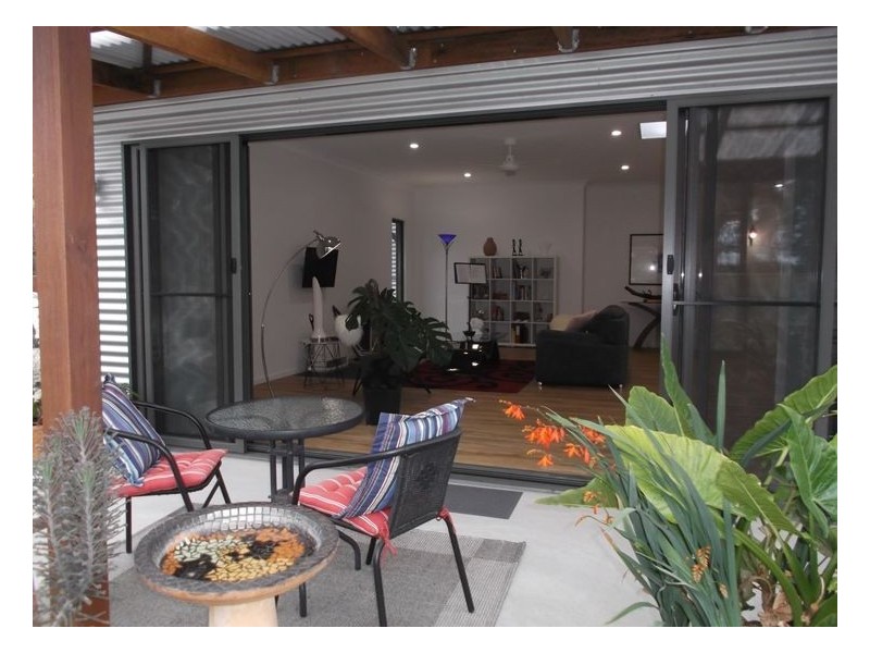 97 Browns Lane, Greenlands QLD 4380