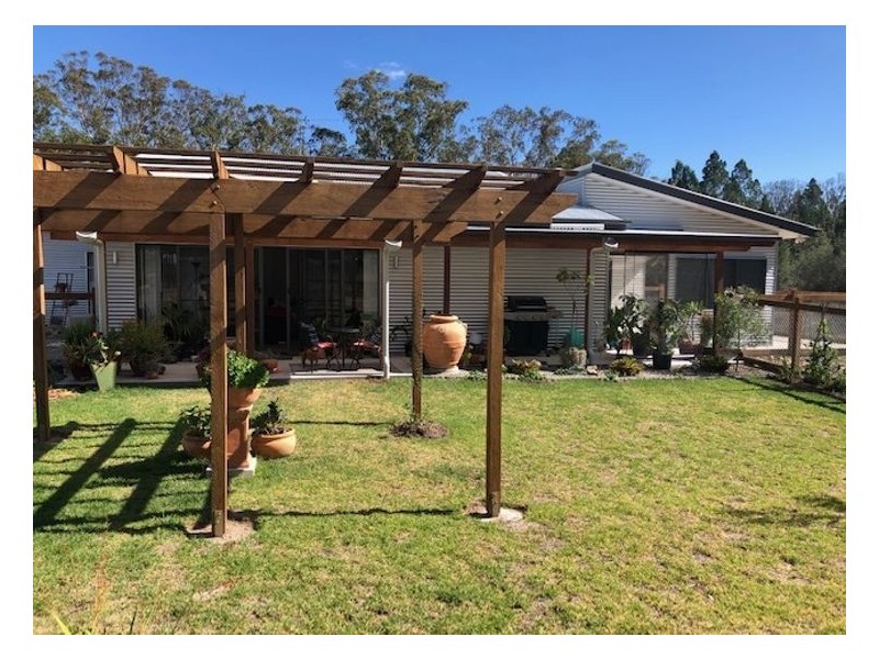 97 Browns Lane, Greenlands QLD 4380