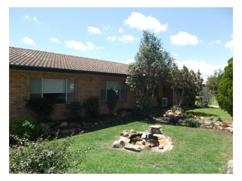 12 Pierpoint Street, Stanthorpe QLD 4380