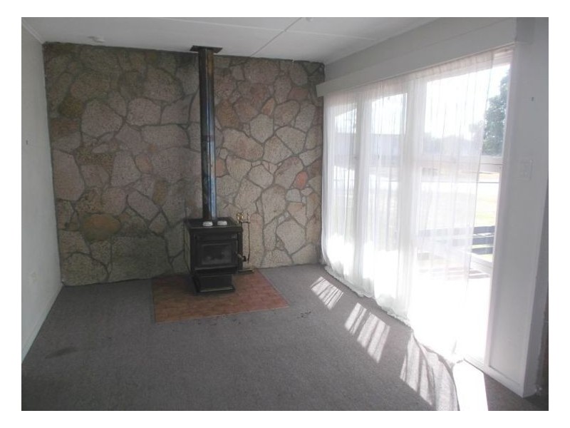 9 Sheahan Street, Stanthorpe QLD 4380