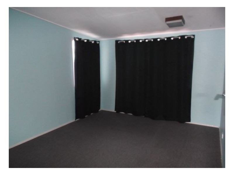 9 Sheahan Street, Stanthorpe QLD 4380