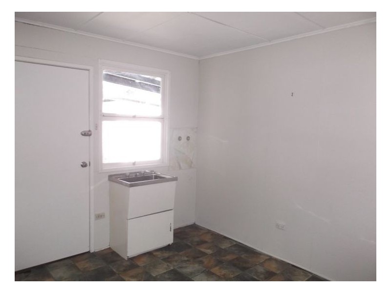 9 Sheahan Street, Stanthorpe QLD 4380