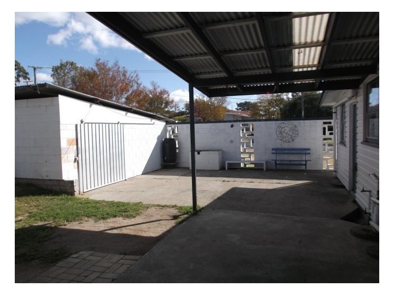 9 Sheahan Street, Stanthorpe QLD 4380