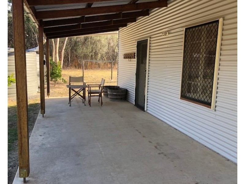 2421 Pyramids Road, Wyberba QLD 4382