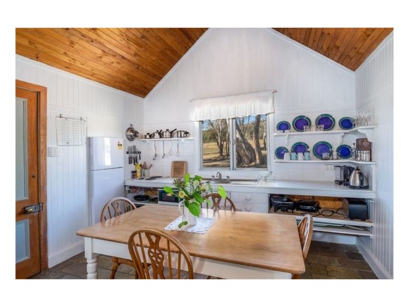 2625 EUKEY ROAD, Ballandean QLD 4382