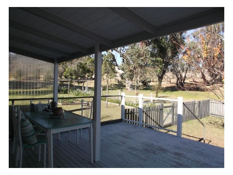 2625 EUKEY ROAD, Ballandean QLD 4382