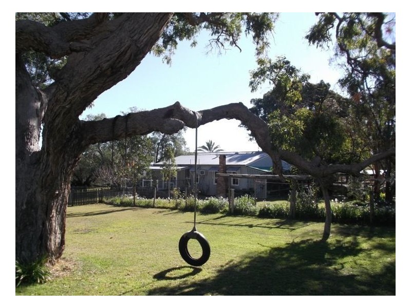 2625 EUKEY ROAD, Ballandean QLD 4382