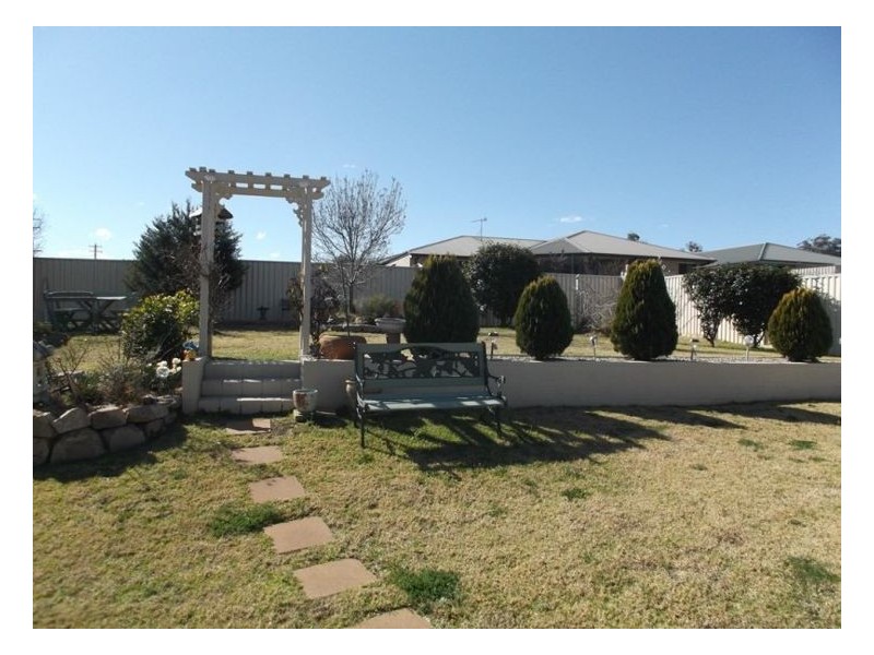 3 Sangricoli Court, Stanthorpe QLD 4380