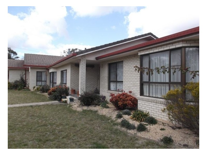 16 Pike Street, Stanthorpe QLD 4380