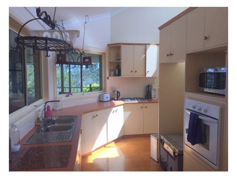 37 Watters Road, Ballandean QLD 4382